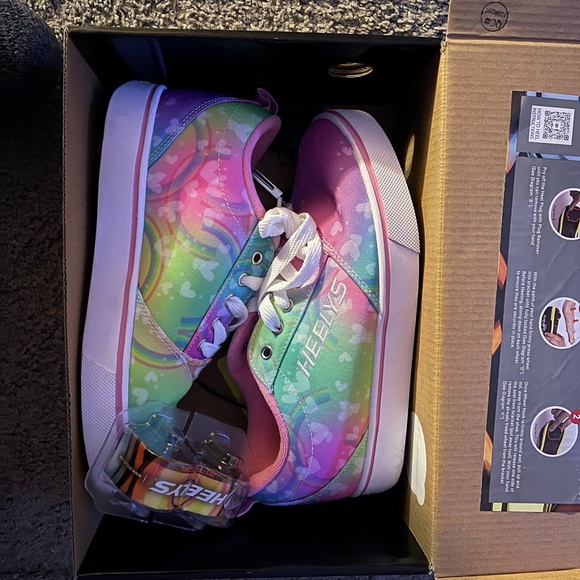 Heely’s - Picture 2 of 3